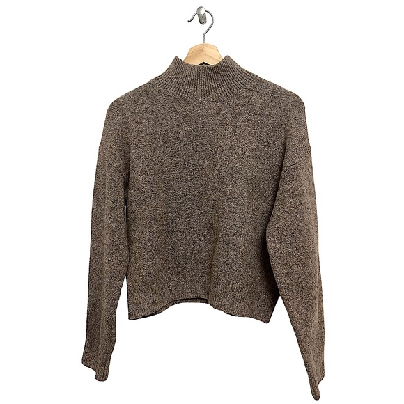 🍯 Warm Mockneck/Turtleneck Sweater • H&M • - Picture 1 of 5